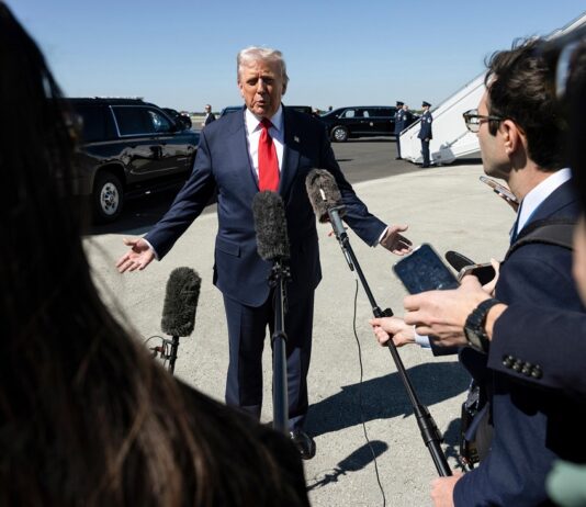 Trump acusa Nigéria de permitir chacina de cristãos e ameaça ação militar ‘rápida e feroz’ contra terroristas islâmicos.