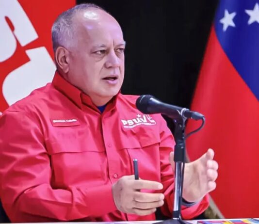 Indígenas treinam forças da Venezuela para usarem flechas envenenadas contra os EUA, diz chavista