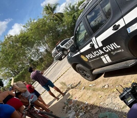 Três pessoas são encontradas mortas com marcas de tiros em área de mata em Fortaleza