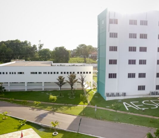 Corpo de homem é encontrado crivado de balas próximo a academia estadual de Segurança Pública do Ceará.