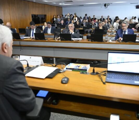 Comissão do Senado deve votar nova Lei do Impeachment na quarta-feira