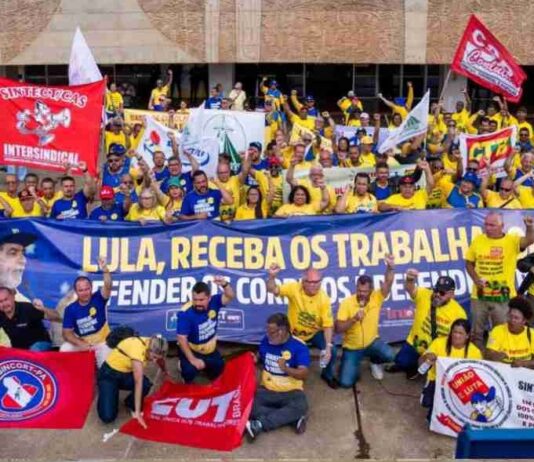 Sem socorro do Tesouro nem empréstimo de bancos, Correios podem não pagar 13.º