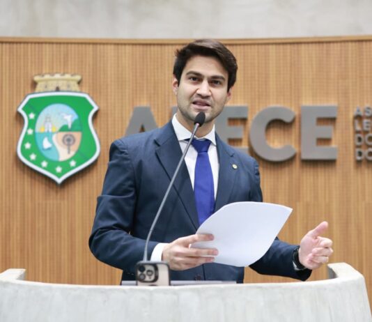 Dep. Pedro Matos denuncia que governo do PT no Ceará fez zero de investimento na juventude em 2025: “Isso não é economia. É abandono. Juventude não é gasto, é futuro!”