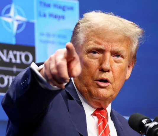 Trump diz que é “tarde demais” para negociar com o Irã após ofensiva militar