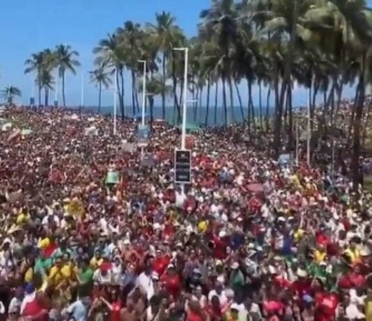 Deputados de esquerda postam vídeo de protesto antigo em Salvador