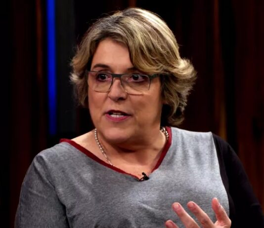 Justiça condena a jornalista Barbara Gancia por chamar Laura Bolsonaro de puta.