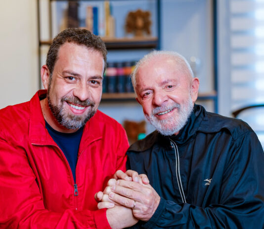 Regulamentação dos apps de entrega do governo Lula pode encarecer lanches em 22%.