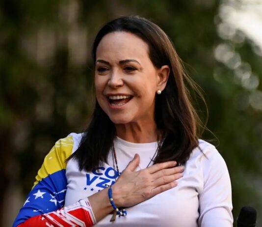 Maria Corina convoca venezuelanos e pede que “fiquem prontos”