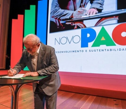 Transparência Internacional alerta para risco de corrupção no programa novo PAC do governo Lula