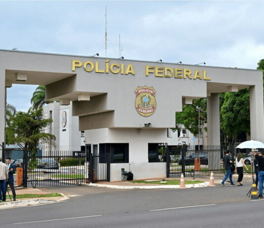 PF diz a Moraes que não há solução imediata para ruído na cela de Bolsonaro