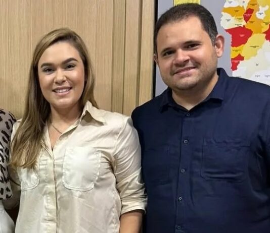 Marido da prefeita de Pires Ferreira do PSB e pai da vice são presos em operação do MPCE na Prefeitura