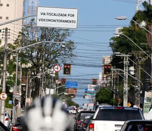 Indústria da Multa: Videomonitoramento pode aplicar infrações para quem está com licenciamento atrasado em Fortaleza