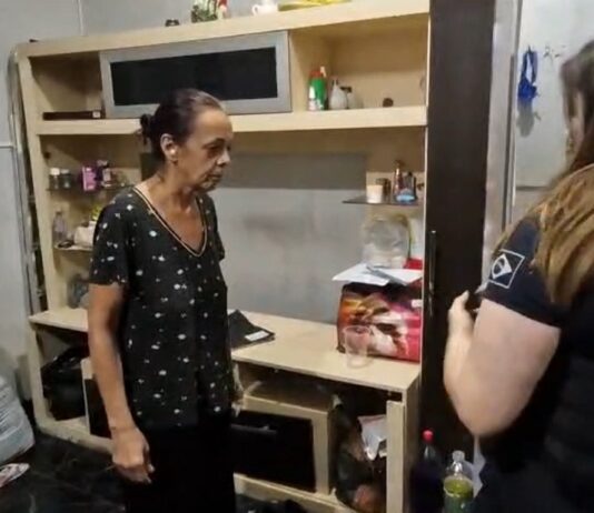 Avó “vendia” três netas menores para piloto de avião preso em SP