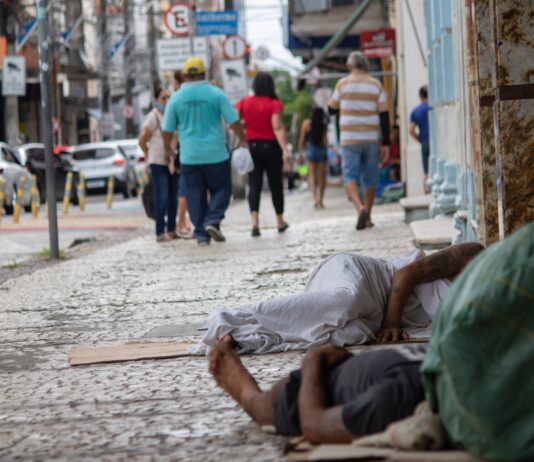 Ceará tem 2º pior rendimento domiciliar per capita do Brasil.