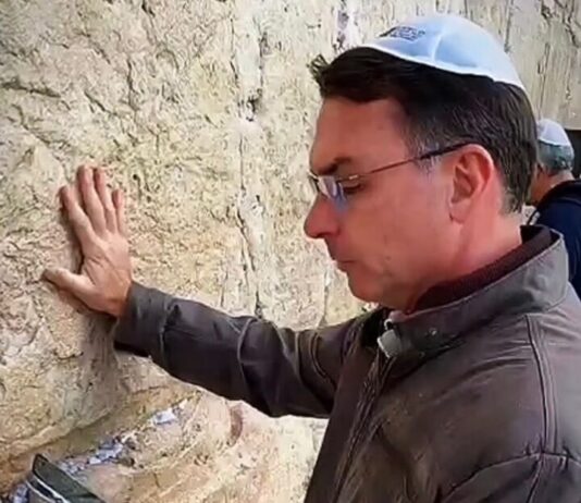 Flávio Bolsonaro repudia condenação do Brasil a ataques dos EUA ao Irã: “Inaceitável”