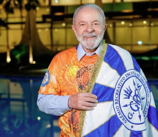 TSE rejeita pedido para barrar desfile que homenageará Lula no carnaval
