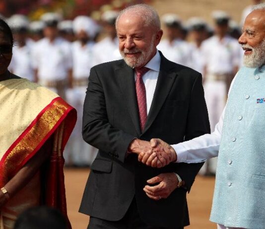 Governo Lula não consegue abrir mercado de aves na Índia, uma das principais pauta da viagem