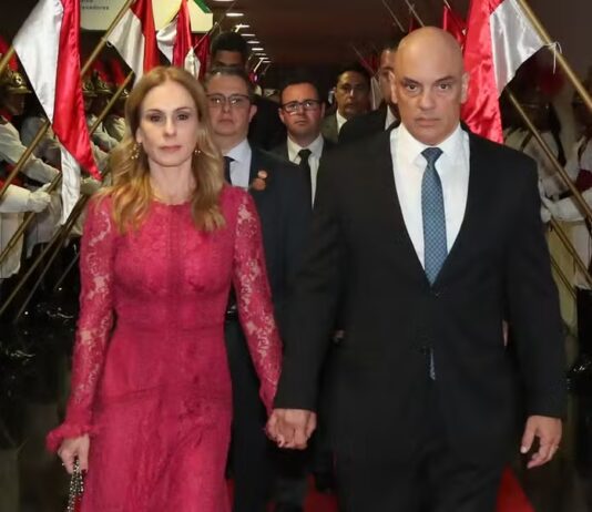 PF prepara relatório sobre ligação entre Moraes e Banco Master