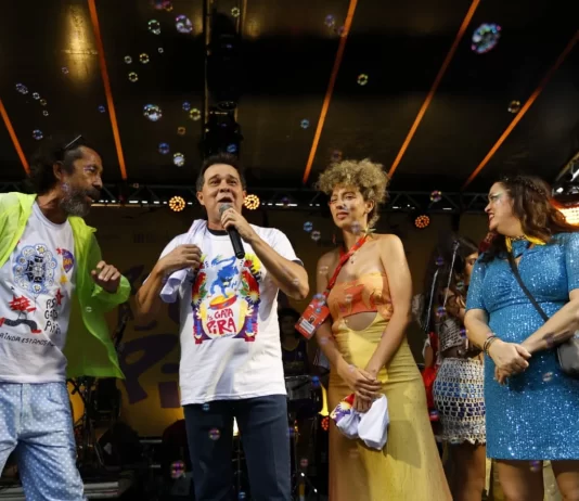 Prefeitura de Fortaleza quer gastar mais com carnaval em 2027, com inclusão de trio elétrico.