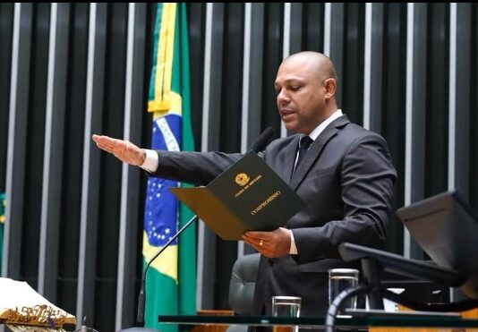 Soldado Noelio assume vaga de deputado federal