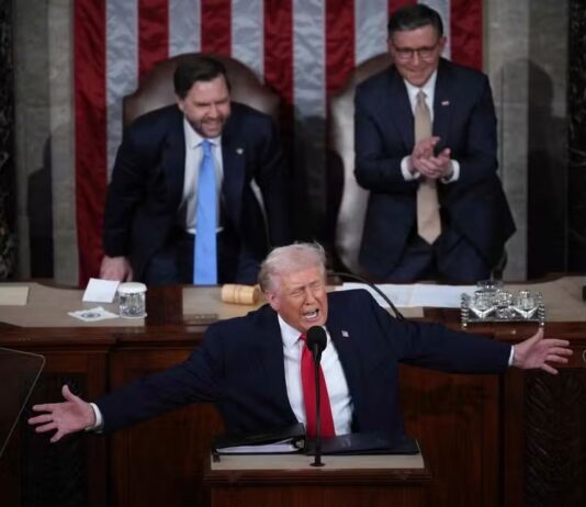 Em discurso, Trump diz que jamais permitirá que Irã possua arma nuclear.