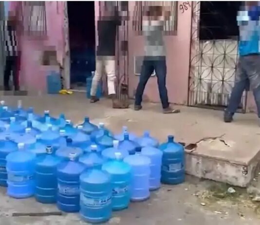 Faccionados que ameaçaram comerciantes de água em Sobral são soltos em audiência de custódia e policiais vão responder na CGD.