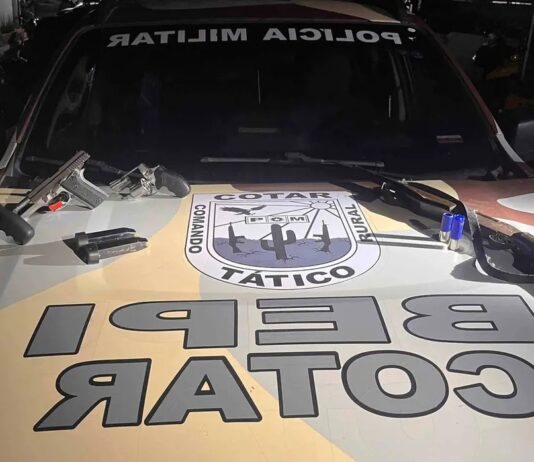 Operação policial resulta em troca de tiros com bandidos no município de Barreira, no interior do Ceará, e termina com quatro mortos e um preso.