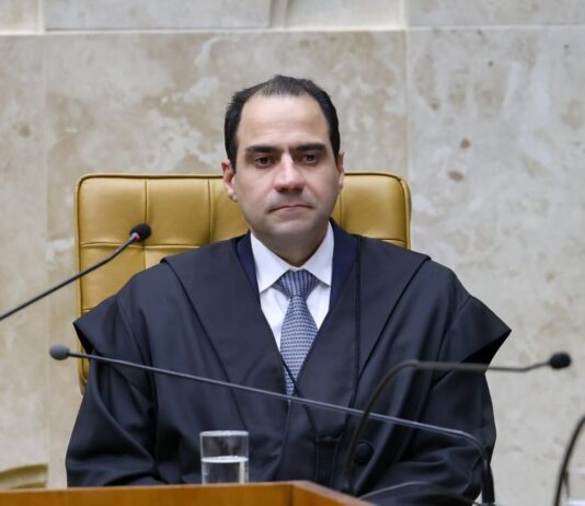 Presidente da OAB defende o STF e critica “vazamentos seletivos”