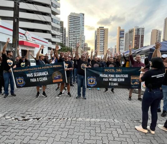 Policiais penais do Ceará deliberam “abril sem extra” se PCCS e nomeações não avançarem.