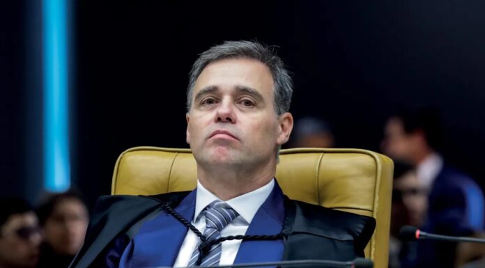 Mendonça rejeita ação contra reajuste do Bolsa Família feito por Zé Trovão: “Não tem legitimidade para apresentar esse tipo de ação”