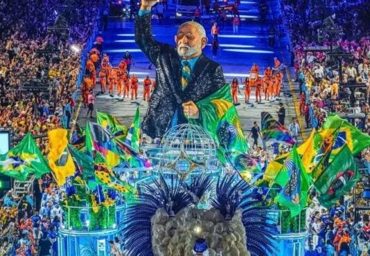 TSE rejeita pedido do PL para investigar Lula por desfile de escola de samba