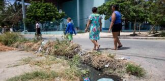 Alunos sem saneamento básico têm quase dois anos de estudos a menos no Ceará