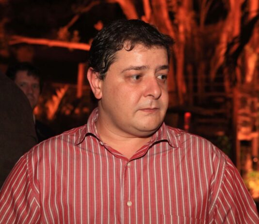 “Careca do INSS” pagou viagem de Lulinha a Portugal, admite defesa ao STF