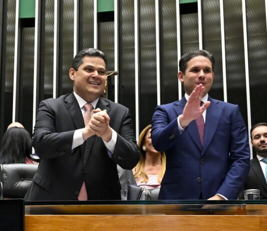 Motta e Alcolumbre esvaziam Congresso em meio ao escândalo do Banco Master