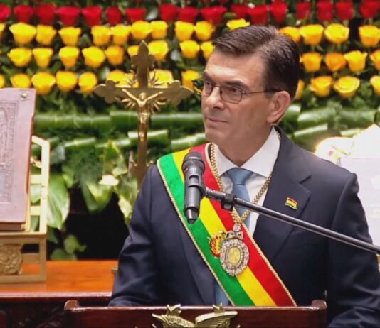 Presidenta da Bolívia diz que Brasil exporta violência