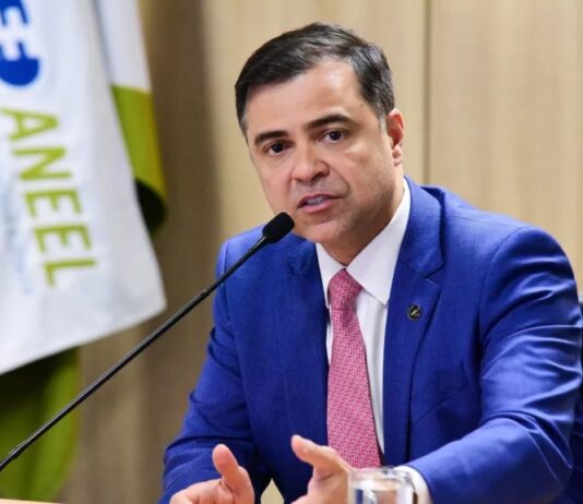 Conta de luz deve subir 8% em 2026, prevê Aneel