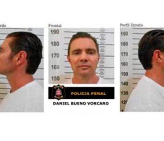 Sem barba e cabelo aparado, foram reveladas as primeiras fotos de Daniel Vorcaro na prisão.