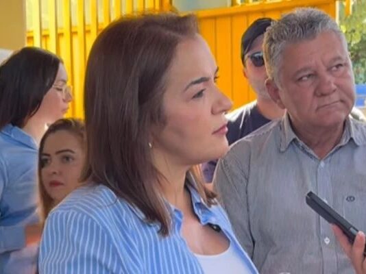 Prefeita de Campó Grande sobre proibir trans em banheiros: “Lutar pelas mulheres”