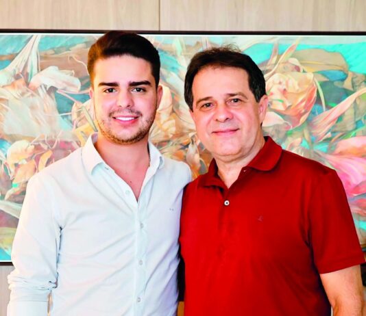 PF apreende agenda do filho do prefeito de Fortaleza com anotações sobre pagamentos e contratos públicos milionários