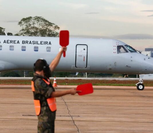 TCU aponta descontrole em gastos de R$ 285 milhões com voos da FAB