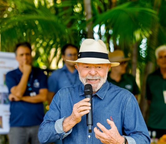 Associação de delegados da PF critica Lula por declaração de que há delegados cedidos que “fingem trabalhar”