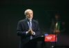 Mesmo com aumento no preço da gasolina e do diesel, Lula diz que Brasil sofre poucas consequências do conflito no Irã.