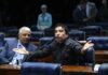 Senador Magno Malta propõe suspender check-in digital obrigatório em hotéis.