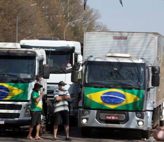 Multas a caminhoneiros ordenadas por Moraes superam as de empresas condenadas na Lava Jato