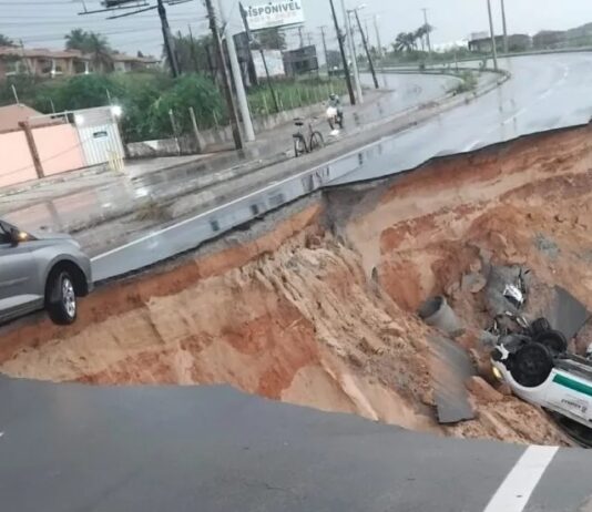 Cratera em estrada no Ceará: morador diz que morte na CE-025 era tragédia anunciada