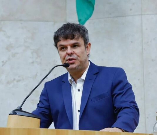 Adrilles diz que Ypê foi proibida “porque apoiou Bolsonaro”