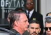Bolsonaro tem alta após cirurgia no ombro e volta para casa.