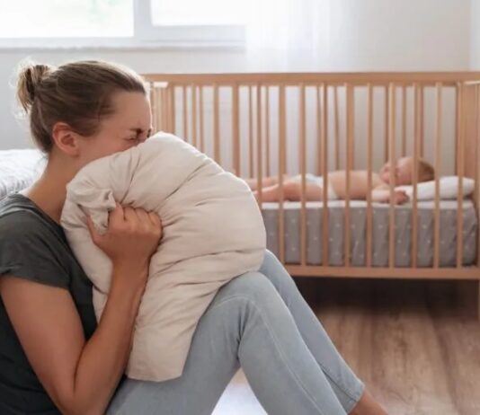 Uma em cada quatro mulheres sofre com depressão pós-aborto décadas depois, diz estudo
