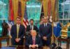 Flávio Bolsonaro tem reunião com presidente Donald Trump