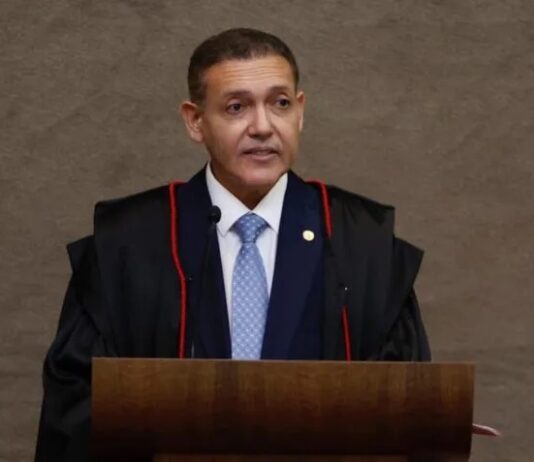 Nunes Marques pede parecer da PGR sobre revisão criminal de Bolsonaro …